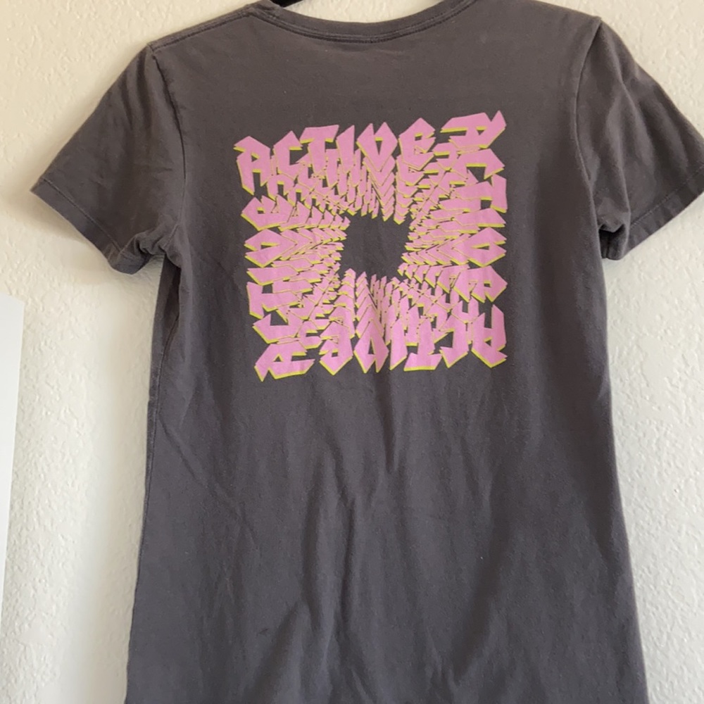 active tee - Picture 4 of 4